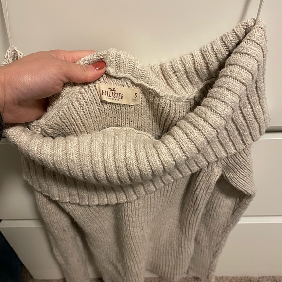 Sweater - Picture 3 of 3